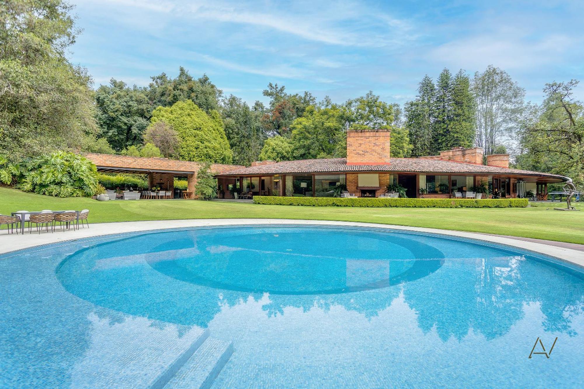 La Escondida Villa Valle de Bravo Luaran gambar